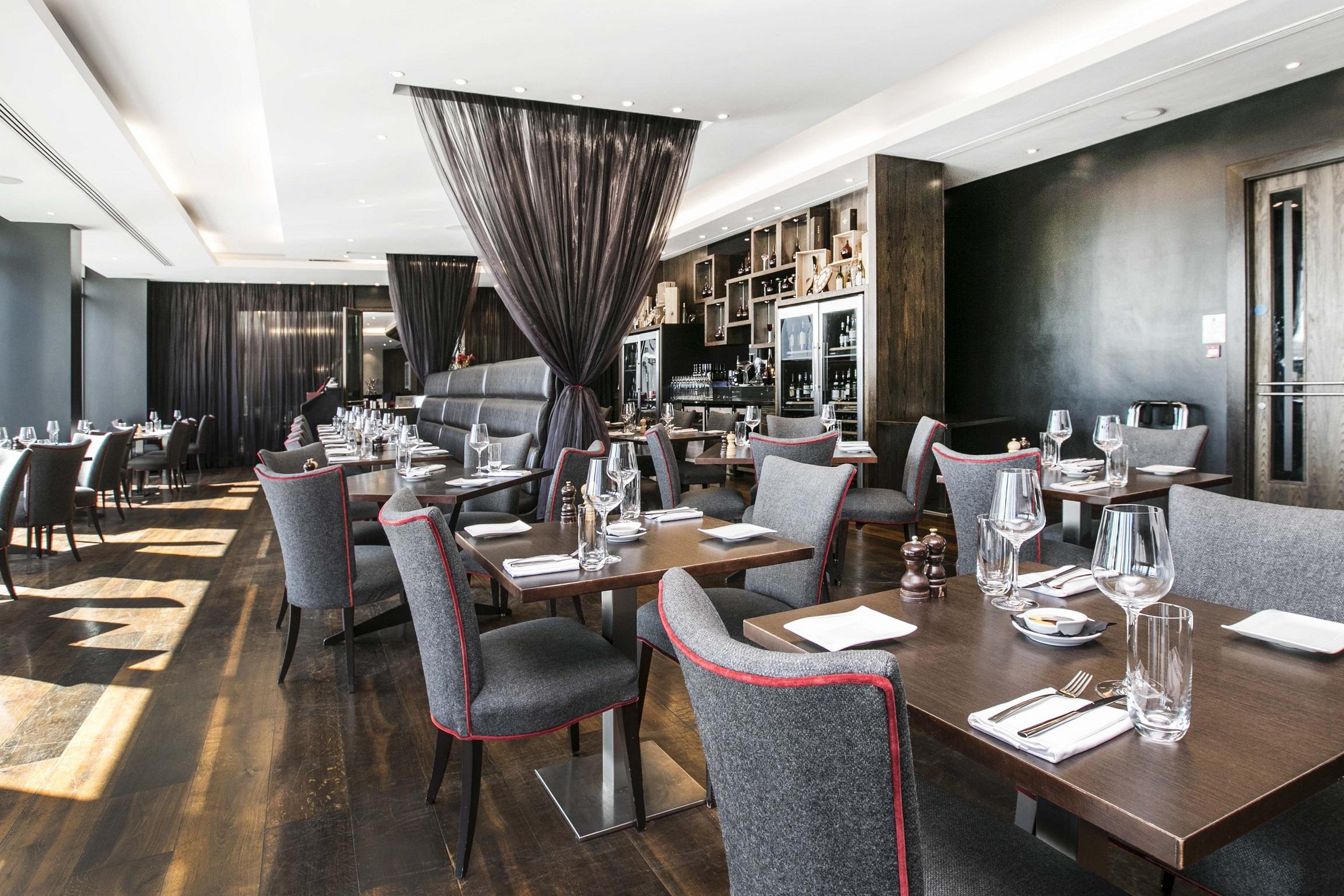 Brooklands Hotel & Spa Вейбридж Экстерьер фото